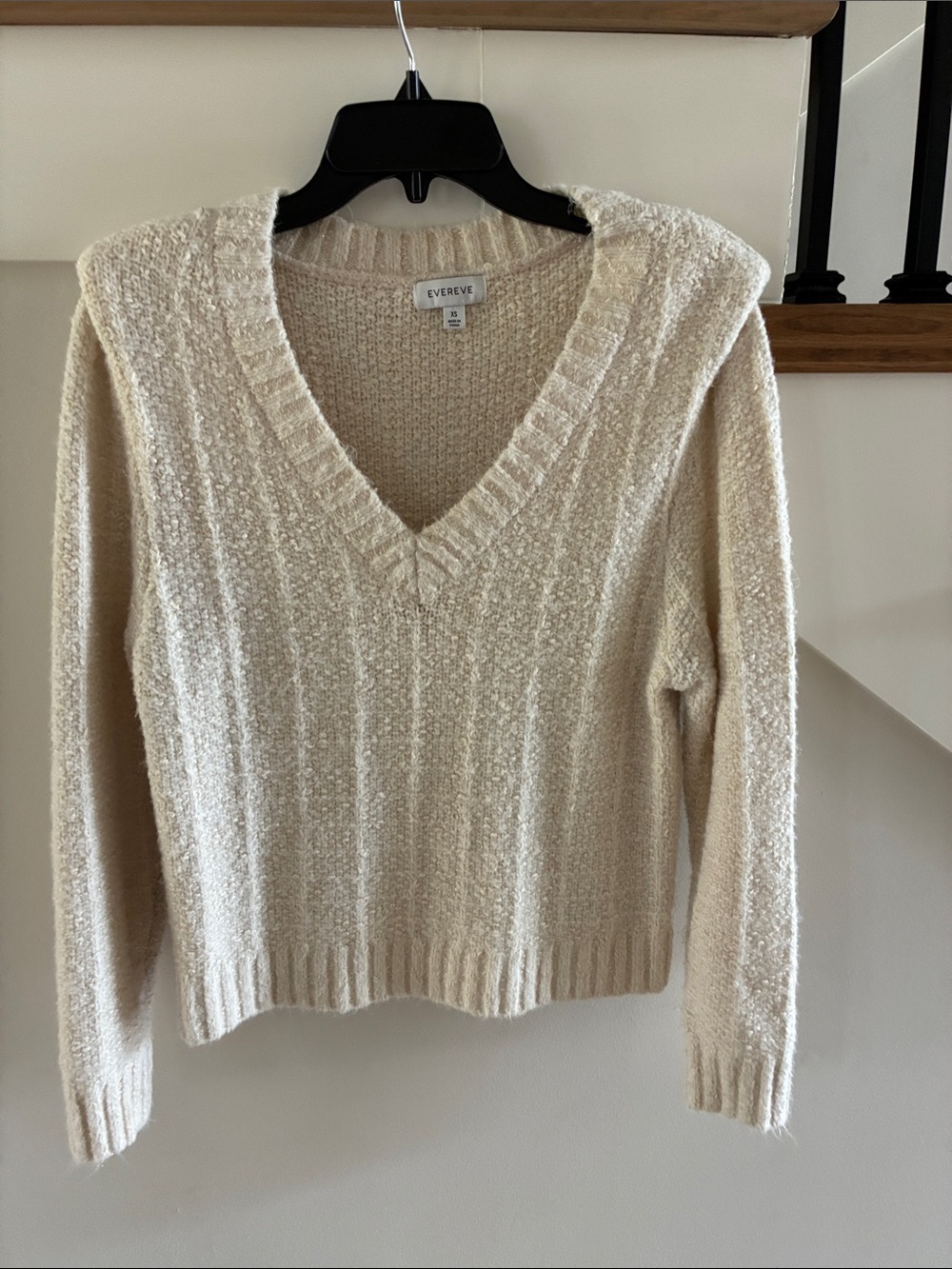 Evereve Cream V-Neck Textured Sweater